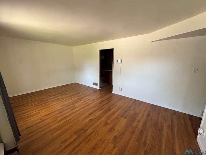 Property Photo:  1104 W Runyan Ave Avenue  NM 88210 