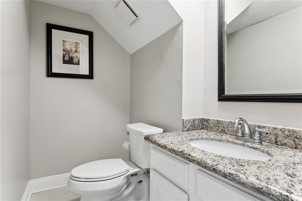 Property Photo: 4480 Lennox Boulevard LA 70131