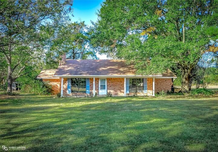Property Photo: 5338 Bobbie Lane LA 71112