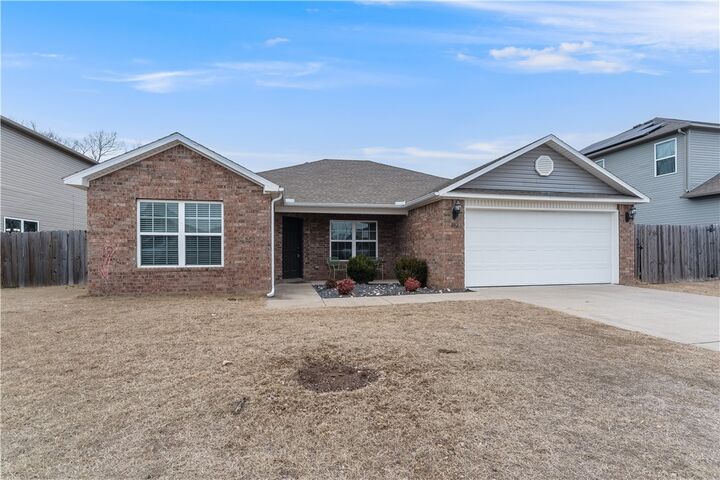 Property Photo:  802 SW Green World Street  AR 72712 