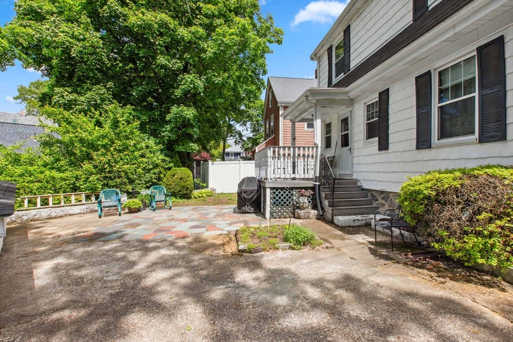Property Photo: 14 Crown St MA 02186