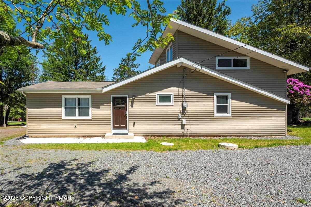 Property Photo:  37 High Ridge Road  PA 18210 