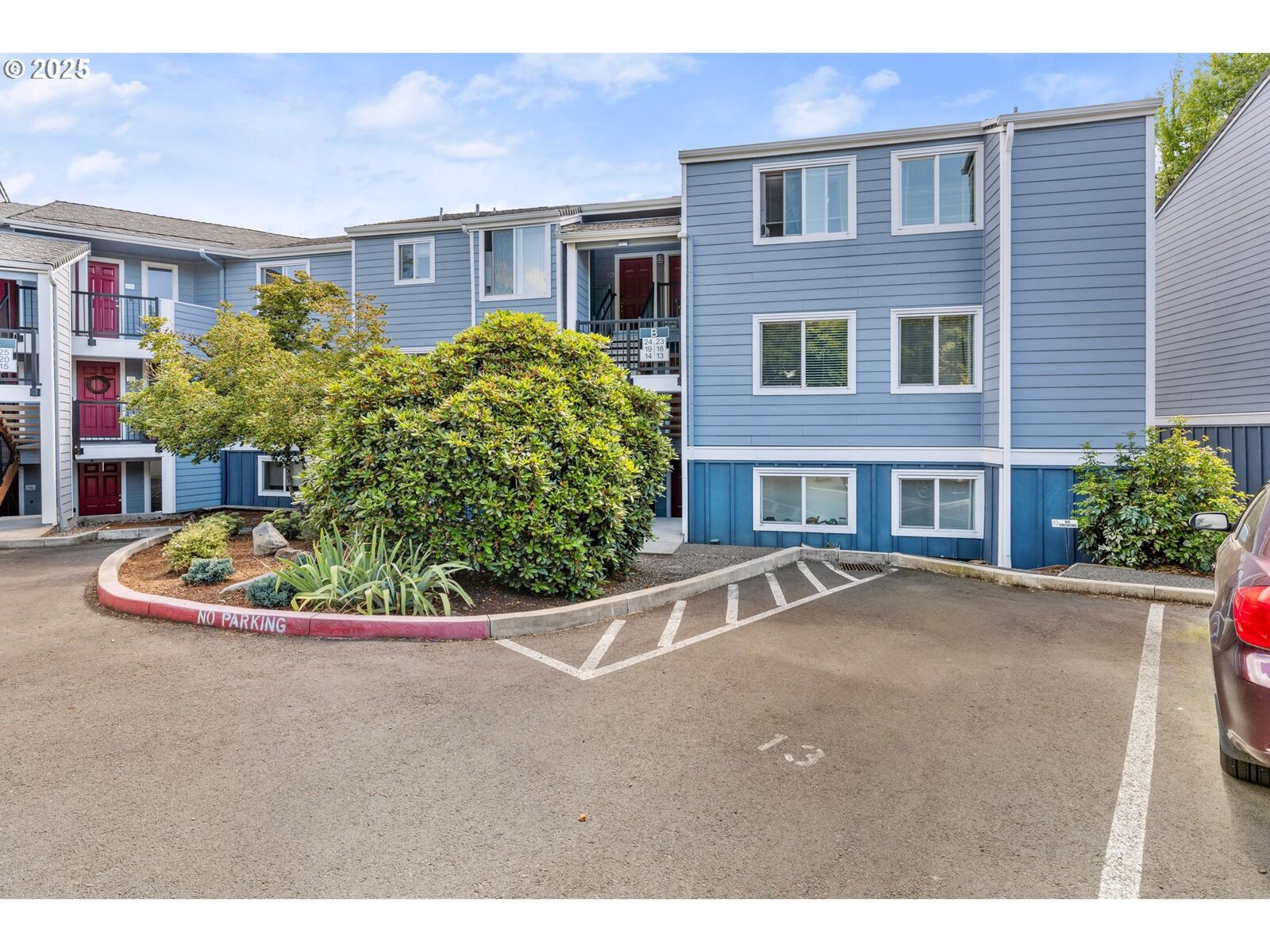 Property Photo: 47 Eagle Crest Dr #13 OR 97035