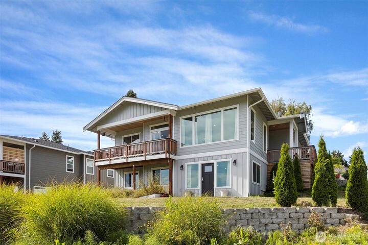 1575  Kingsley Avenue  Blaine WA 98230 photo