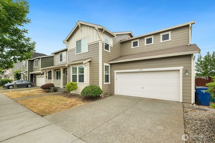 Property Photo: 1353 32nd Place NE WA 98002