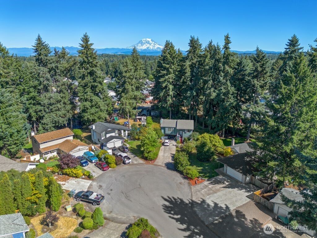 Property Photo: 8106 186th Street Ct E WA 98375