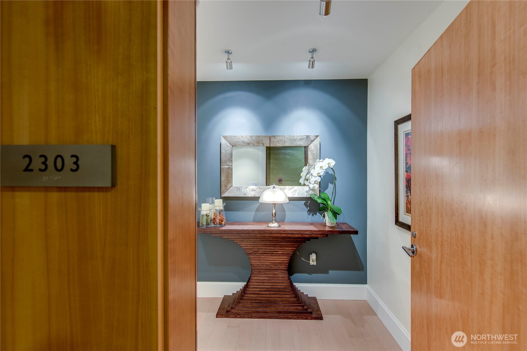 Property Photo: 1521 2nd Avenue 2303 WA 98101