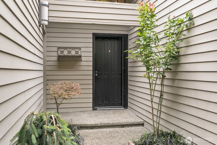 Property Photo:  10036 NE 115th Lane A3  WA 98033 