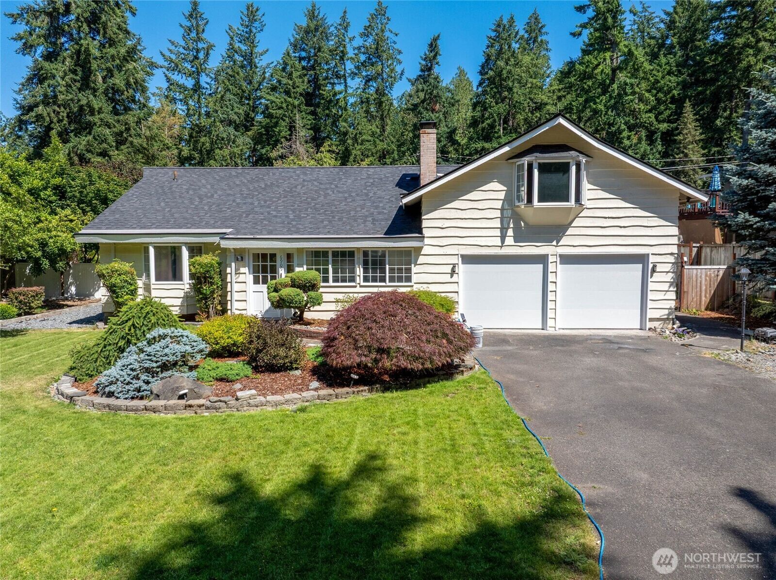 Home for sale in Lakewood: 6909 81st Street SW, Lakewood, WA 98499