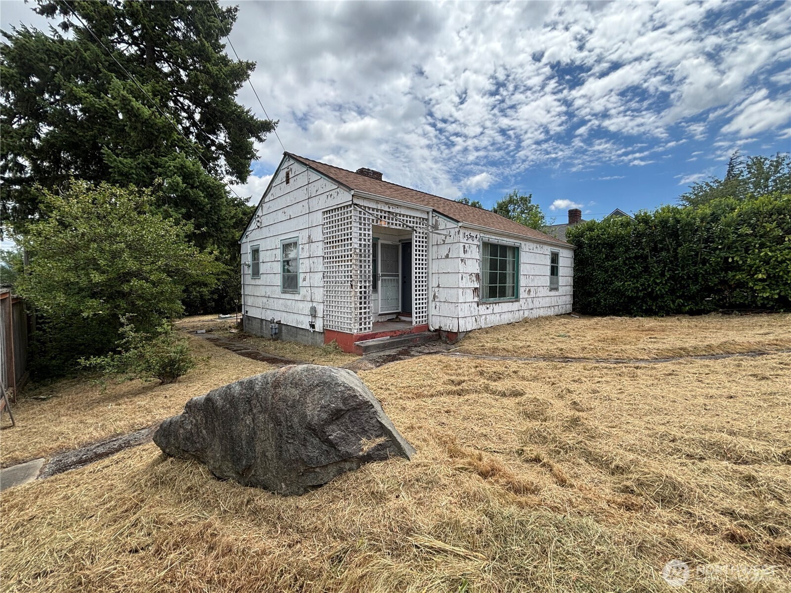 13504  35th Avenue S  Tukwila WA 98168 photo