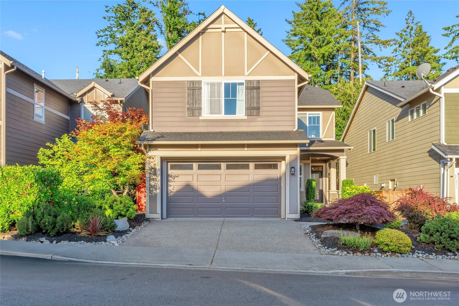 Property Photo:  11290  Borgen Loop  WA 98332 