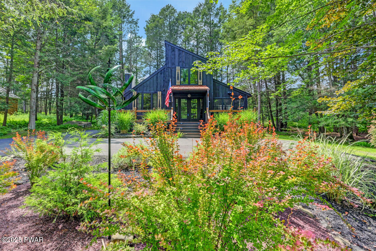 Property Photo: 803 Deerfield Road PA 18436