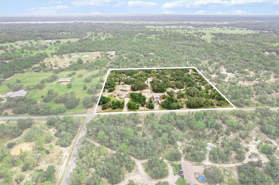 Property Photo:  5061 W Oakhill Street  FL 34433 