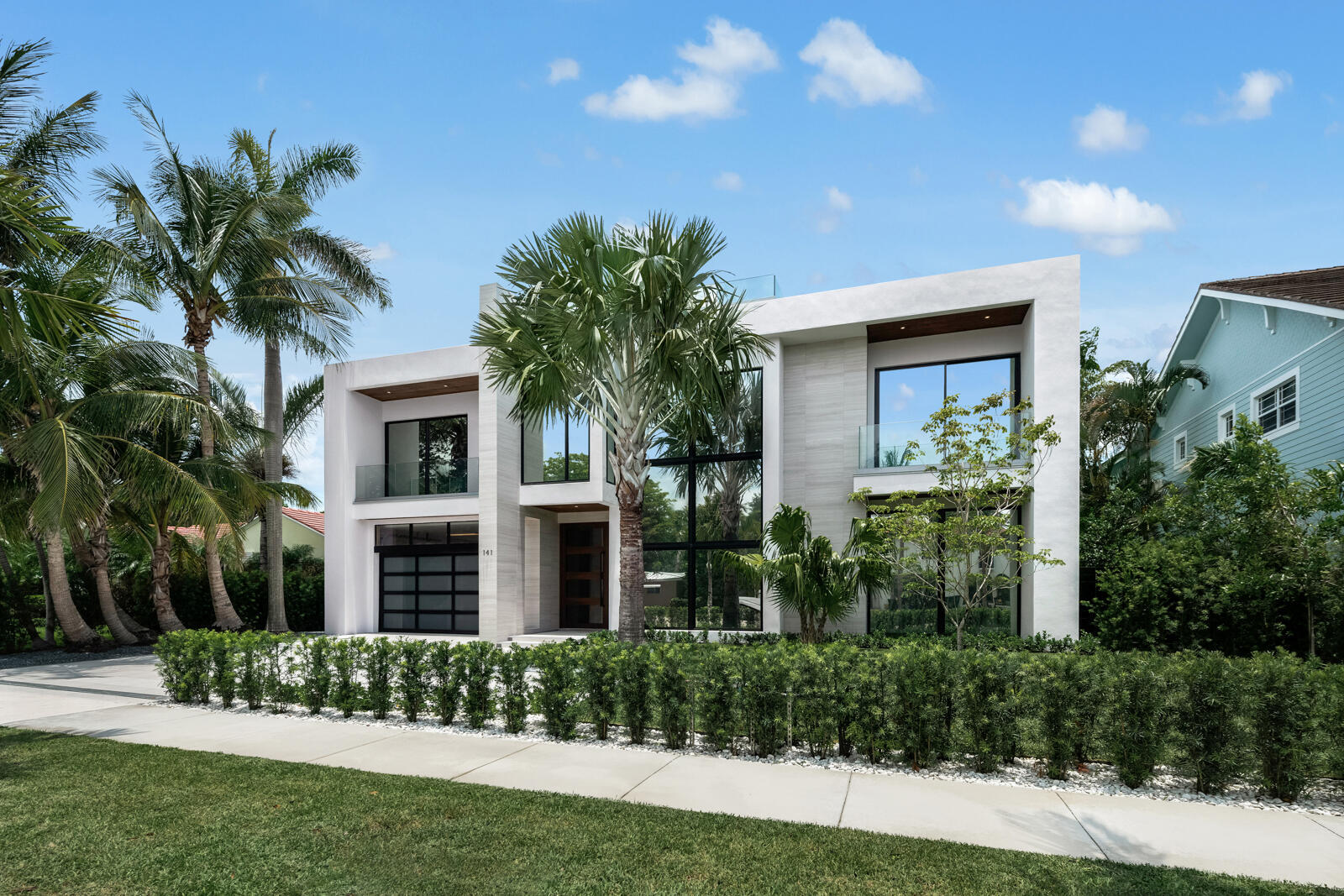 Property Photo: 141 Cortez Road FL 33405