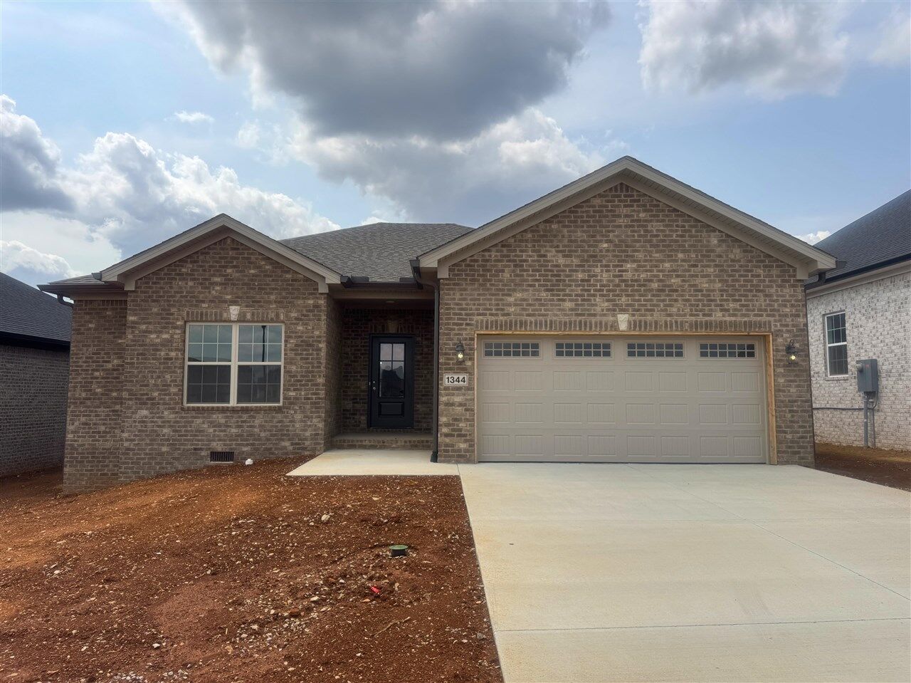 Property Photo: 1344 Helmsdale Avenue KY 42101