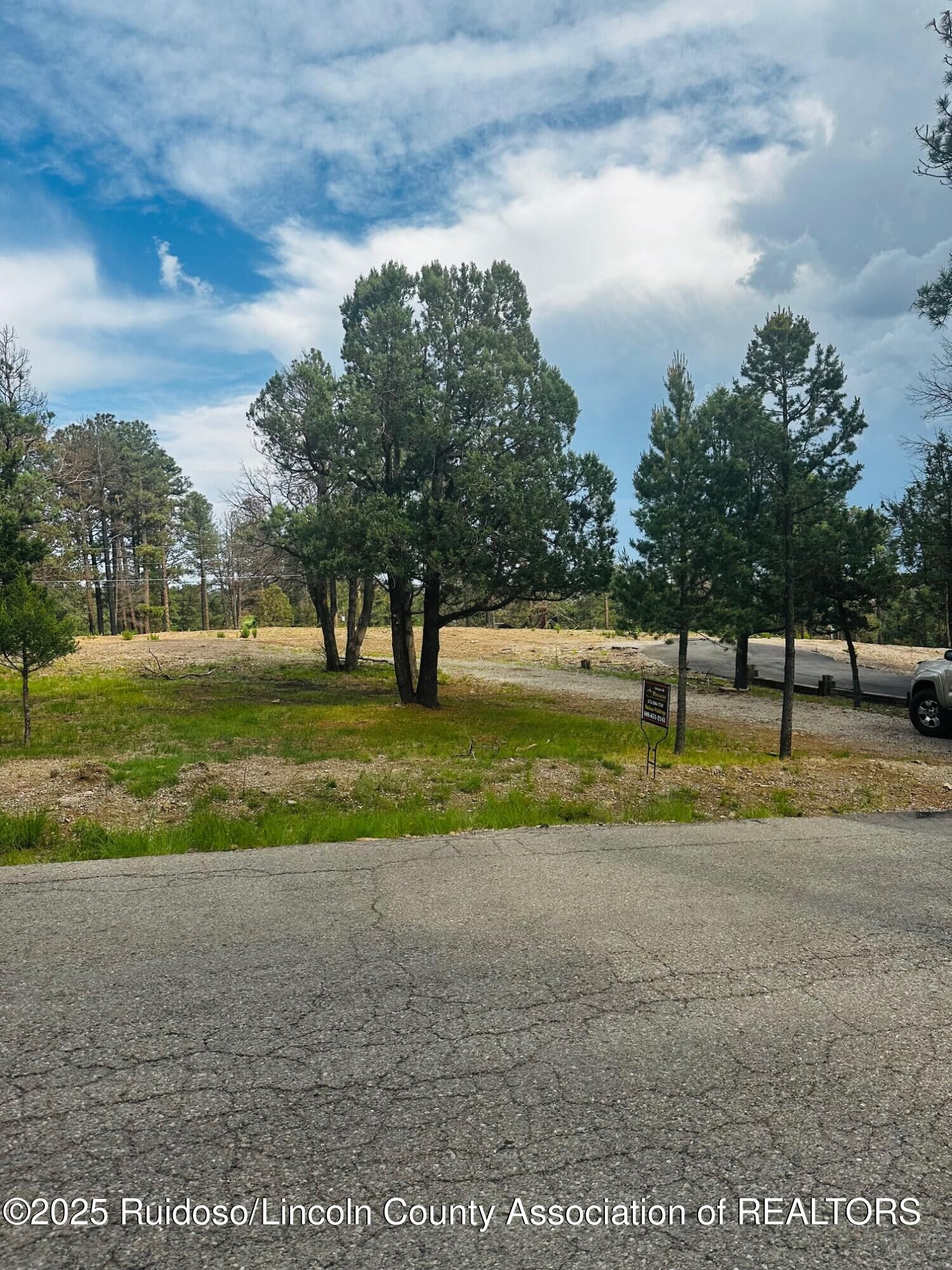 Property Photo: 113 Crown Ridge Rd NM 88312
