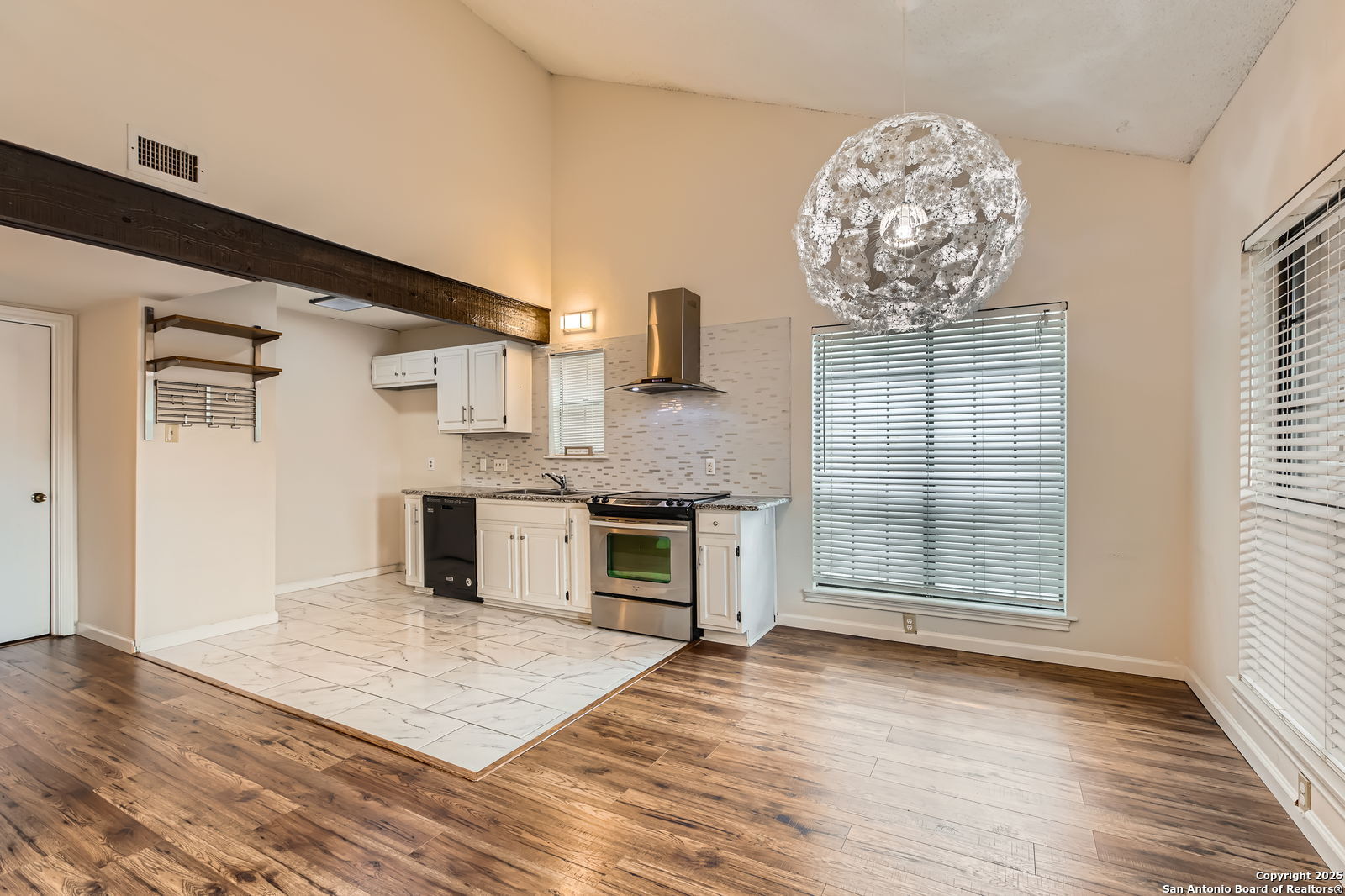 Property Photo: 8611 Datapoint 68 TX 78229