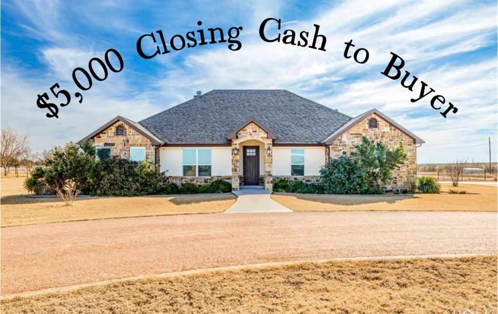 Property Photo: 705 Ratliff Rd TX 76904