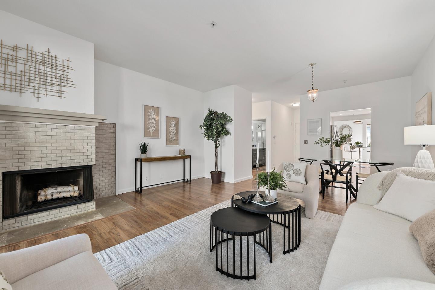 Property Photo: 67 67 Pelican Lane CA 94065
