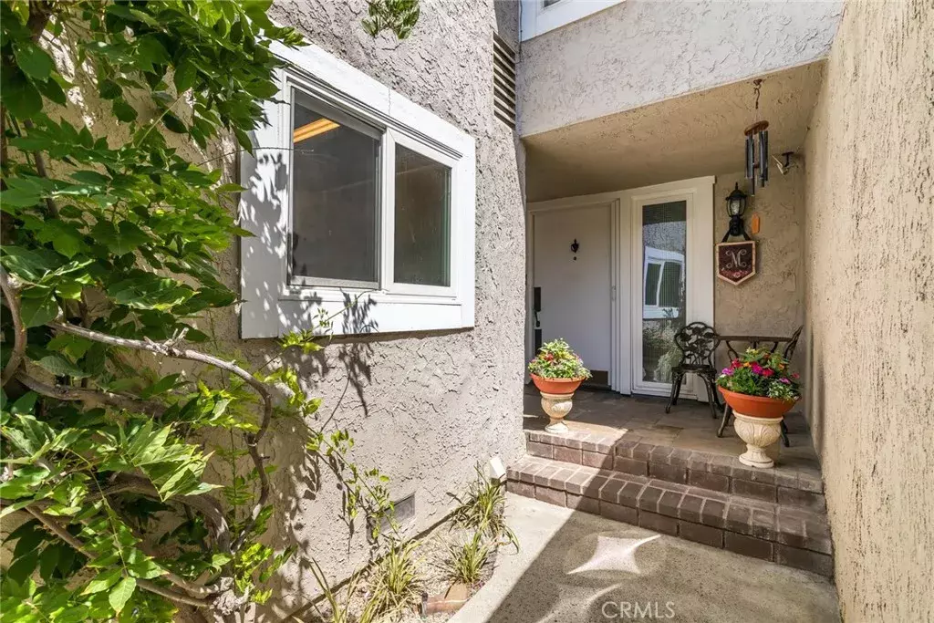 23130 Yvette Lane  Valencia CA 91355 photo