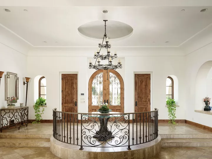 Property Photo: 16409 Via De Santa Fe CA 92067
