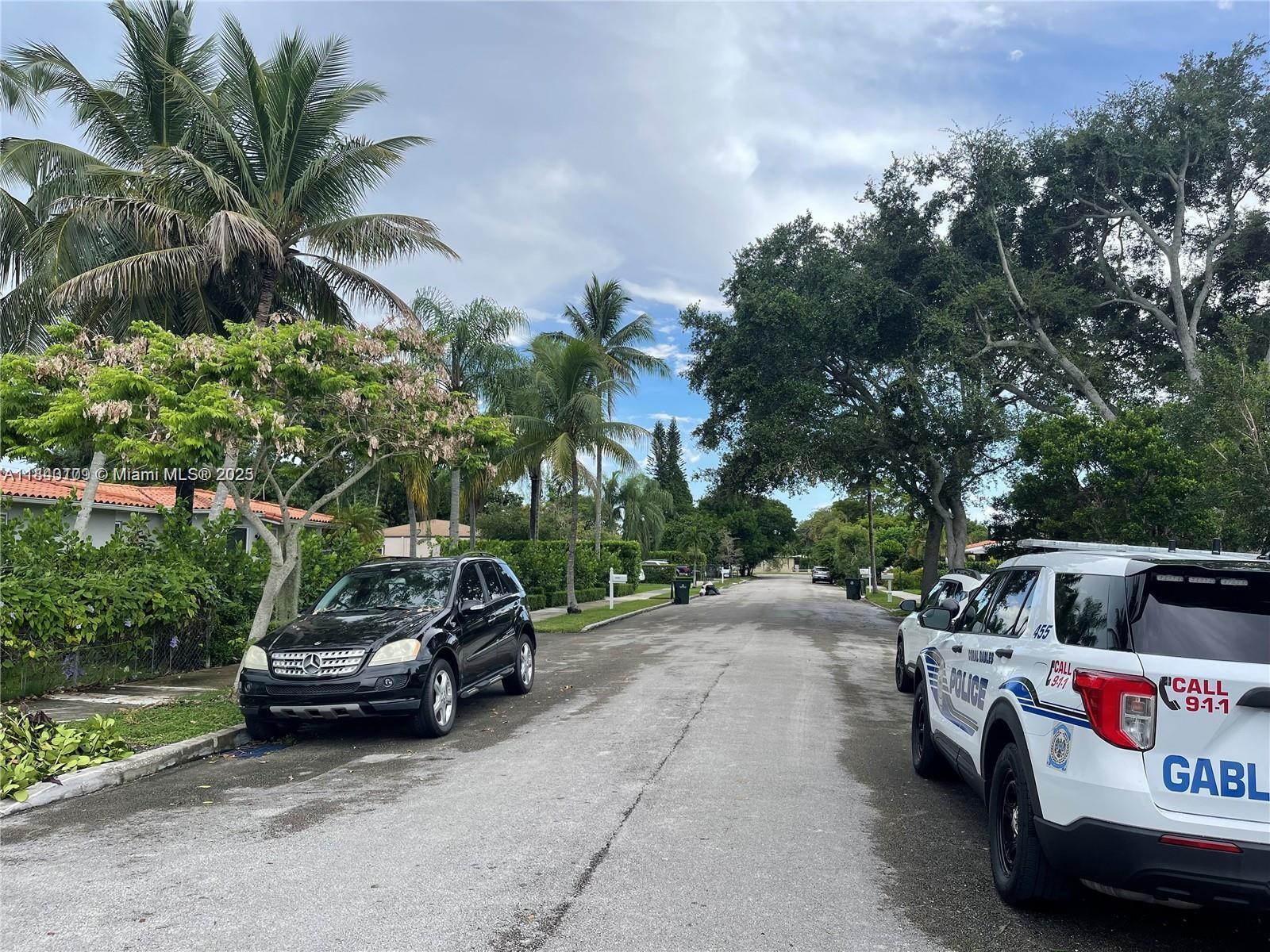 Property Photo: 6321 SW 43rd St FL 33155