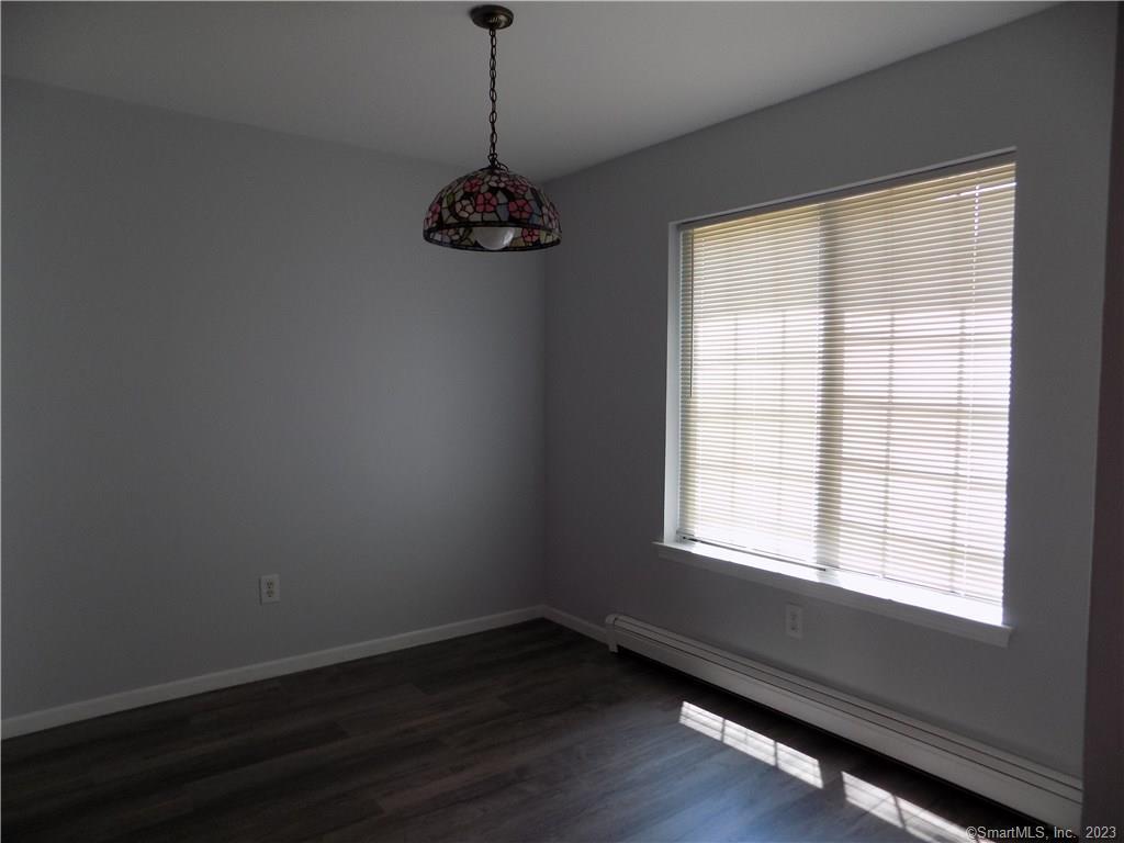 Property Photo: 25 Canterbury Court 25 CT 06804