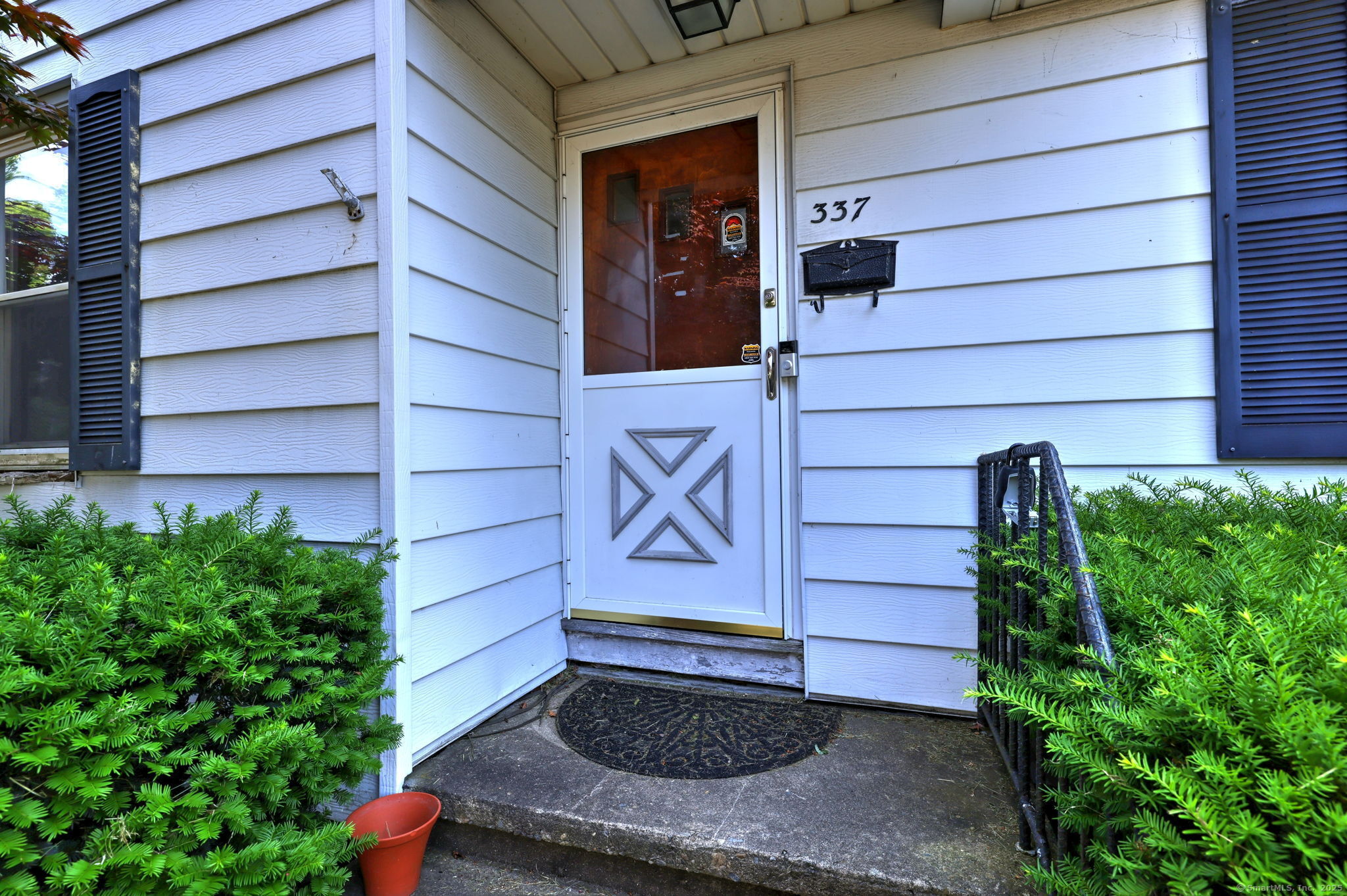 Property Photo: 337 Northfield Drive CT 06606