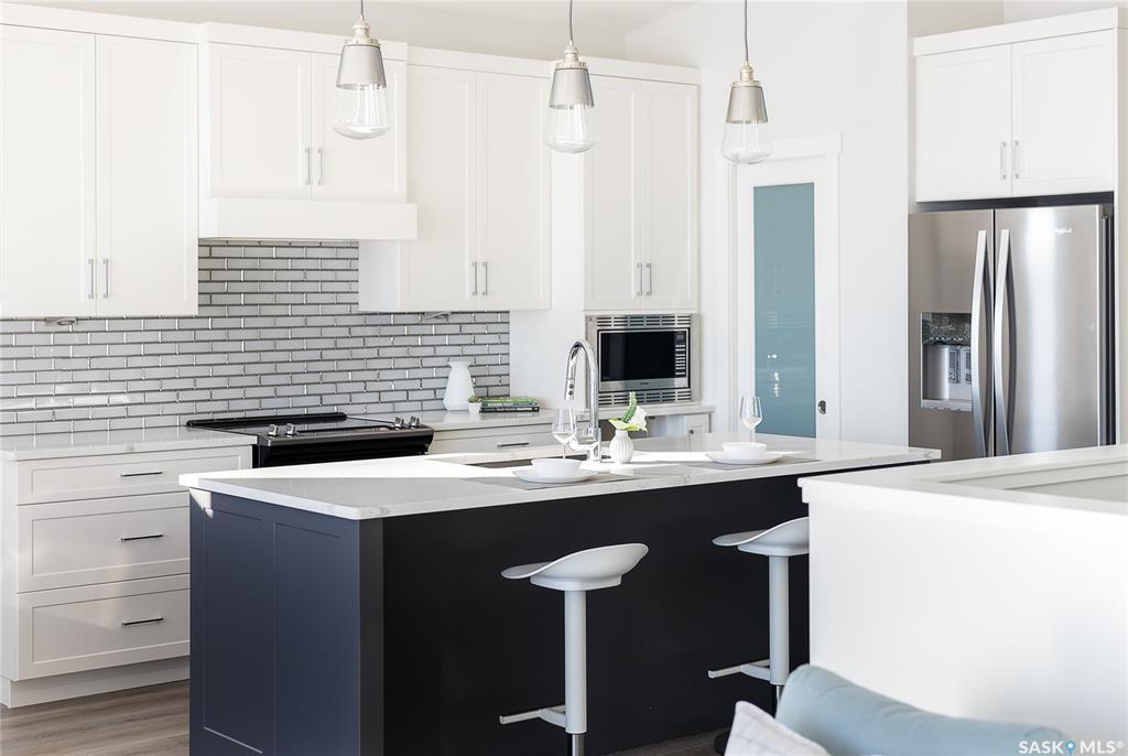 Property Photo: 435 Doran Crescent SK S7V 1W2