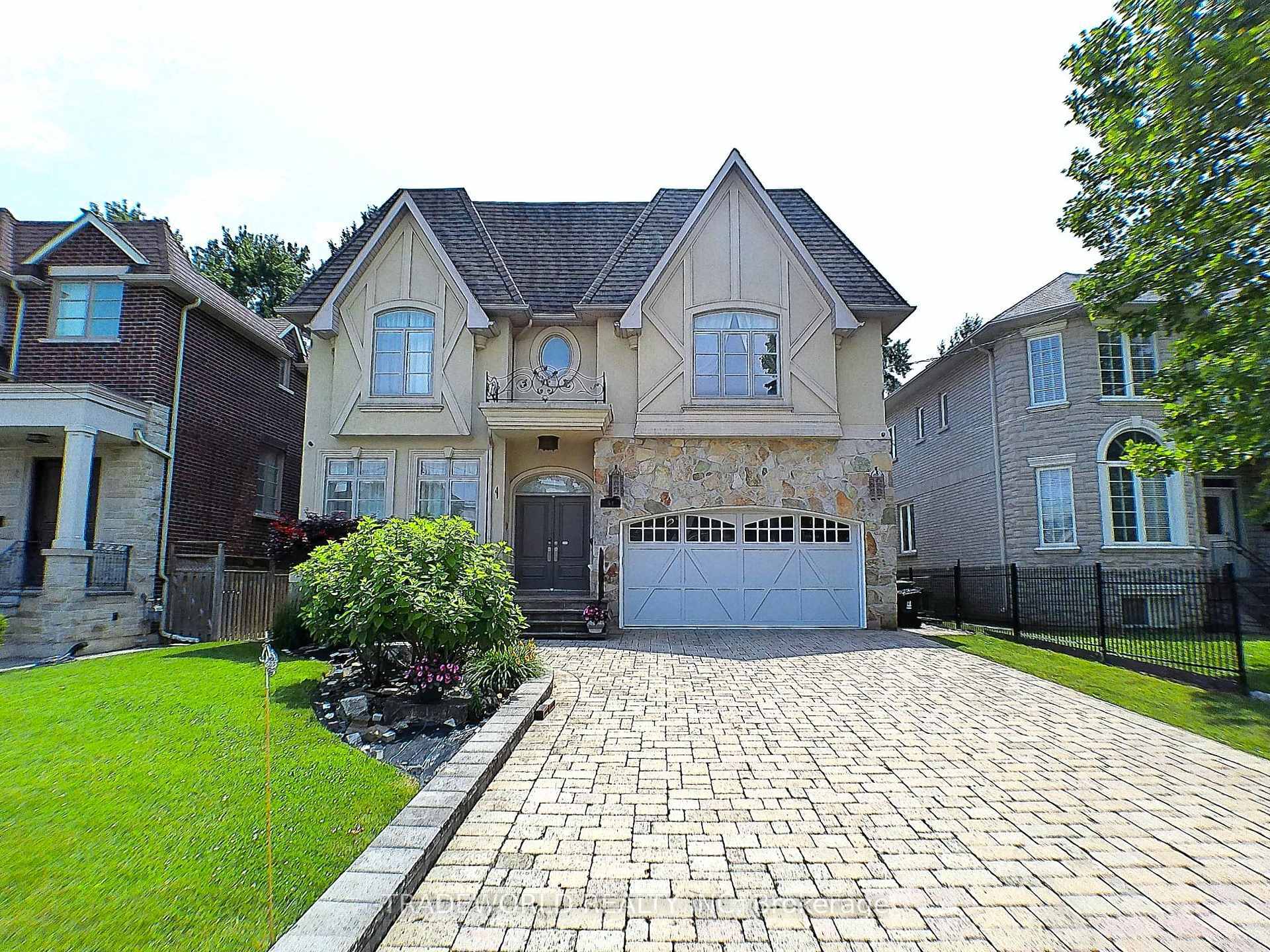Photo de la propriété: 53 McKee Avenue ON M2N 4C1