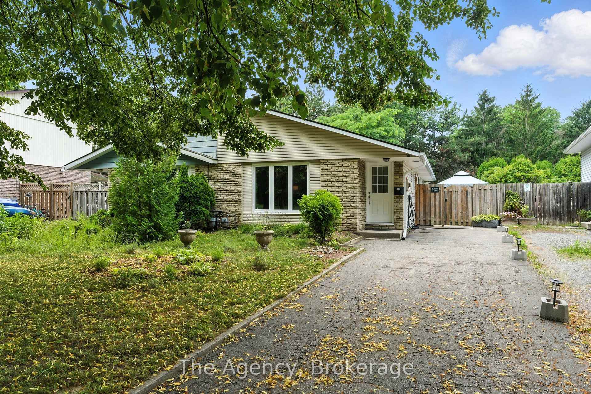 Property Photo: 43 Elma Street ON L2N 6Z2