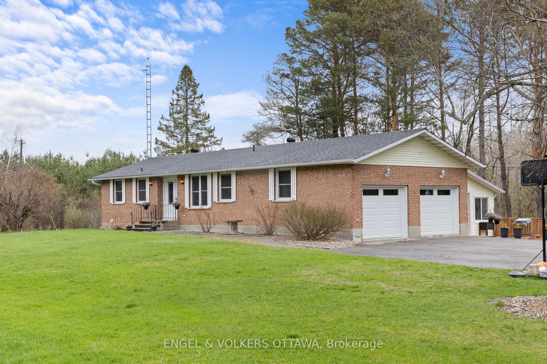 Property Photo:  9241 County Road 44 Road  ON K0G 1T0 