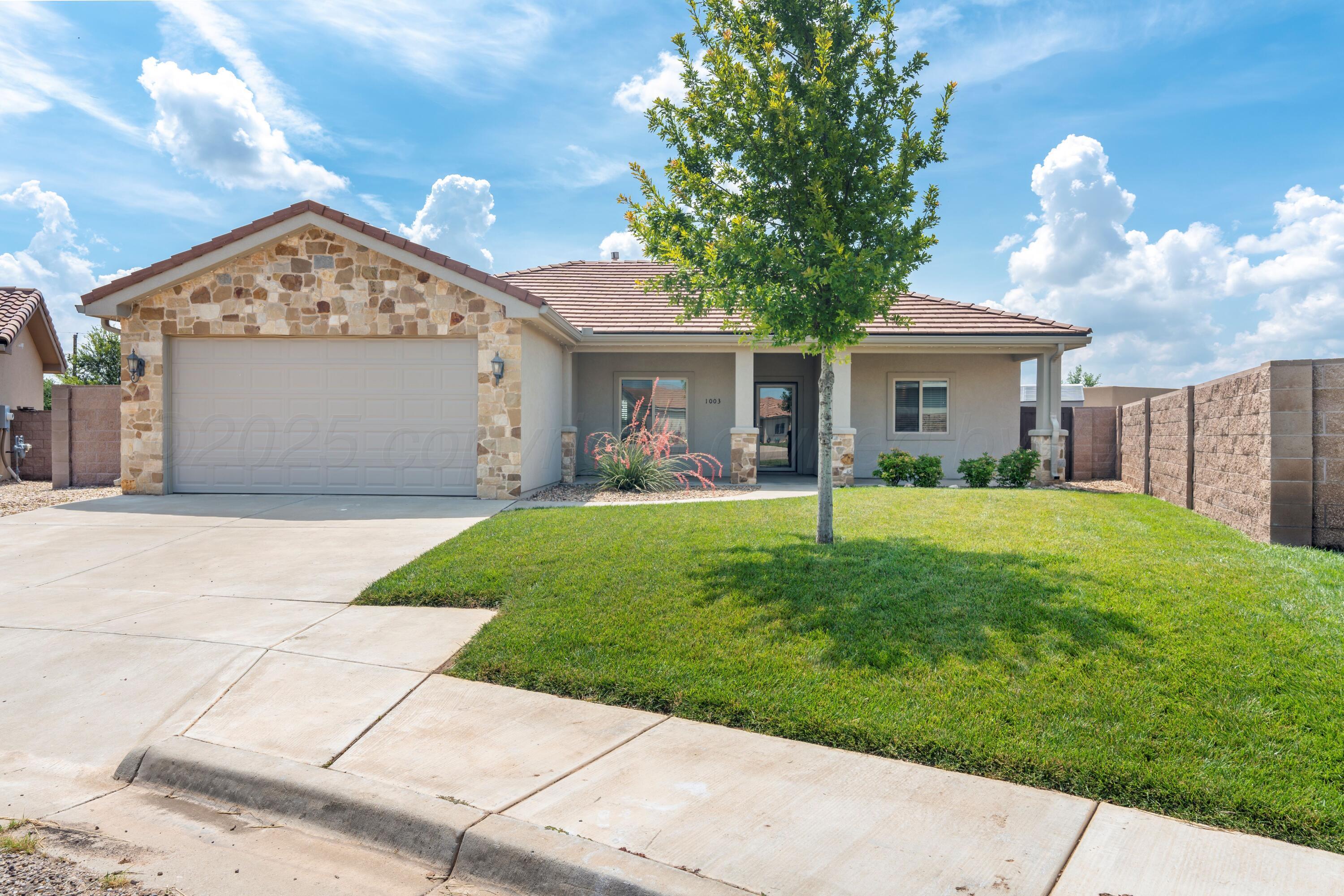 Property Photo: 1003 Pinot Boulevard TX 79124-1175