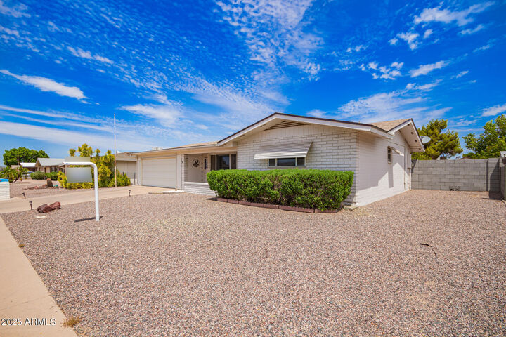 Property Photo: 6616 E Des Moines Street AZ 85205