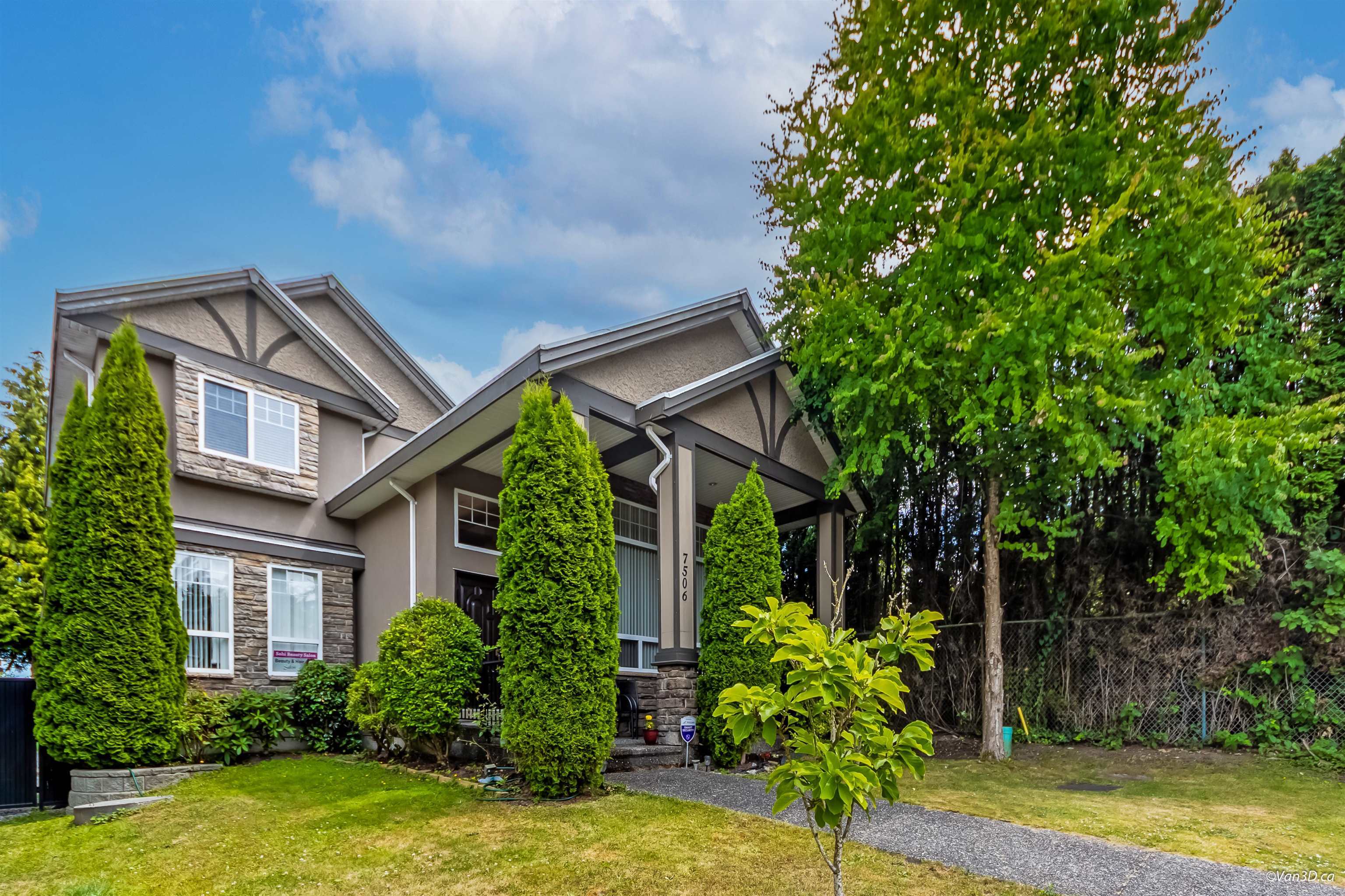 Property Photo: 7506 143C Street BC V3W 1S2