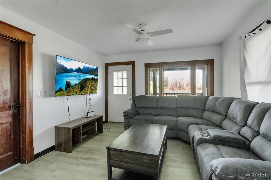 Property Photo: 7495 Transit Road NY 14051