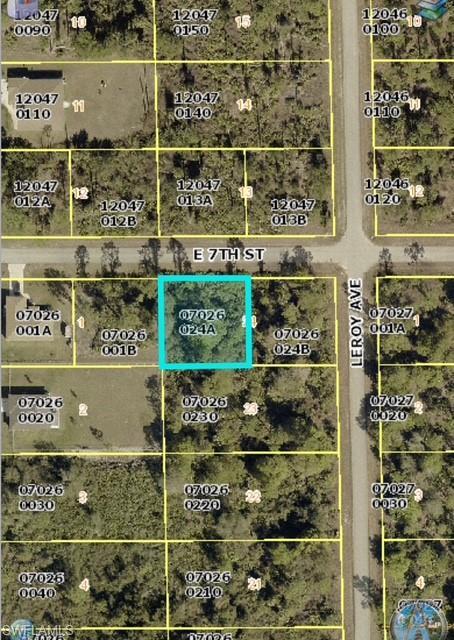 Property Photo: 3604 E 7th St FL 33972
