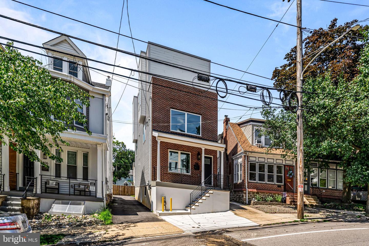 Property Photo:  308 Fountain Street  PA 19128 