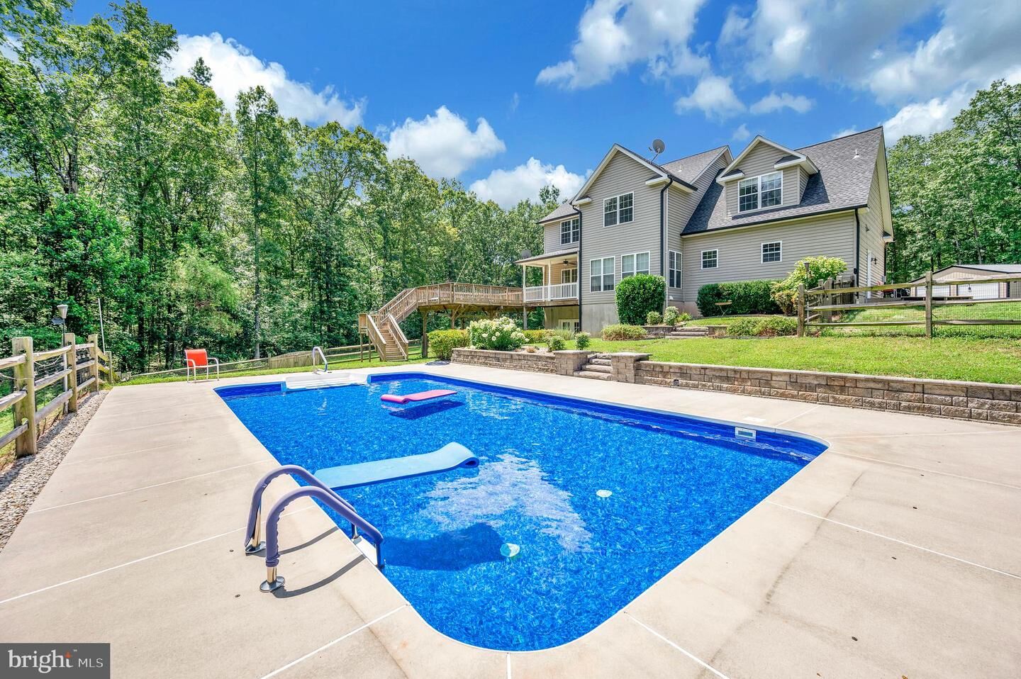Property Photo: 11511 Bristersburg Road VA 20119