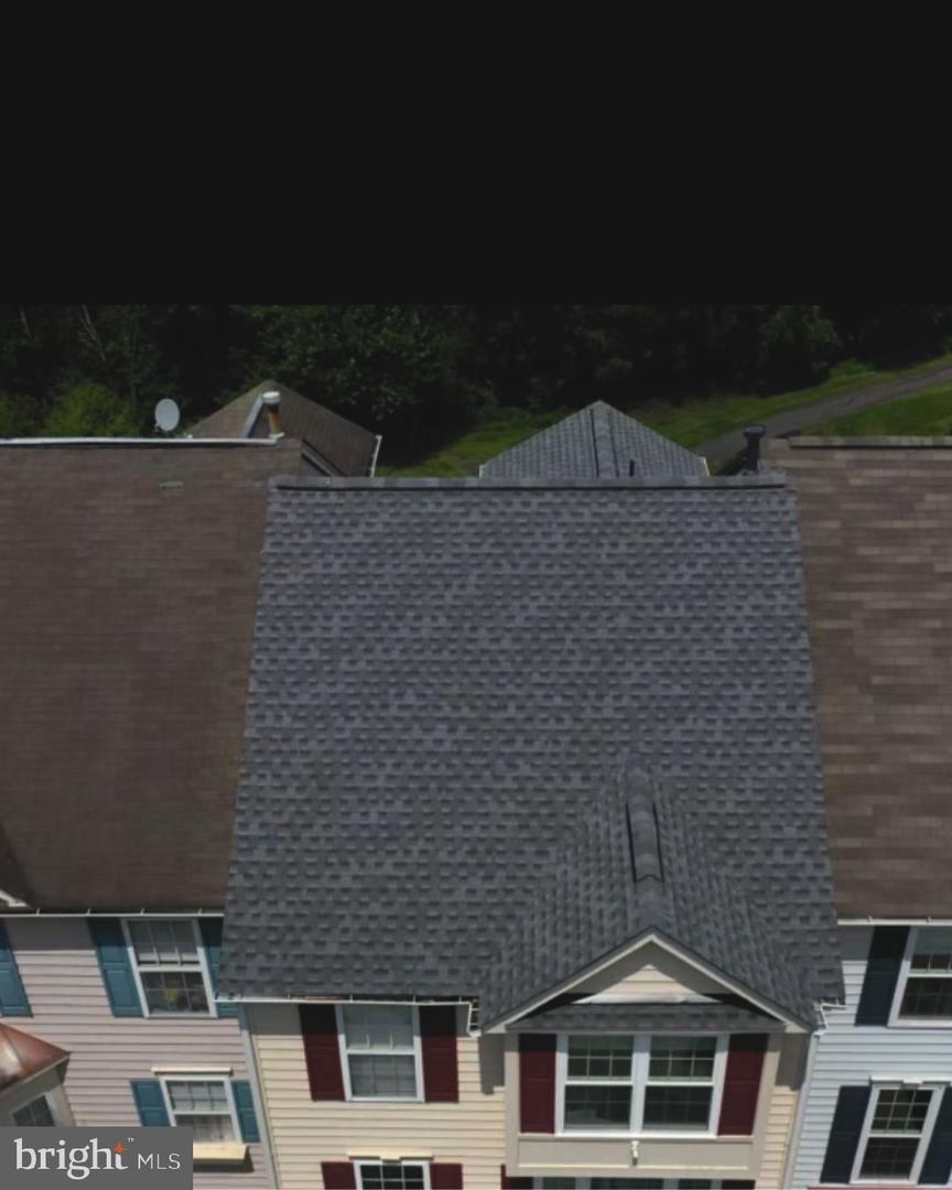 Property Photo: 43442 Nottingham Square VA 20147