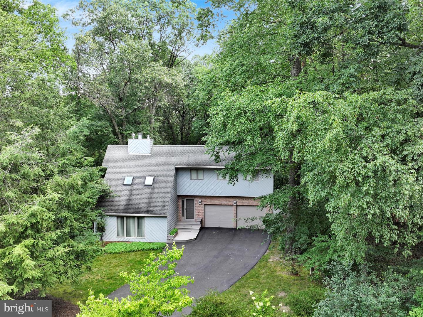 Property Photo: 17 Chinkapin Drive PA 19522