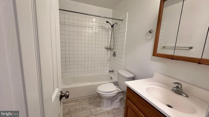 Property Photo:  2808 Pomeroy Road SE 4  DC 20020 