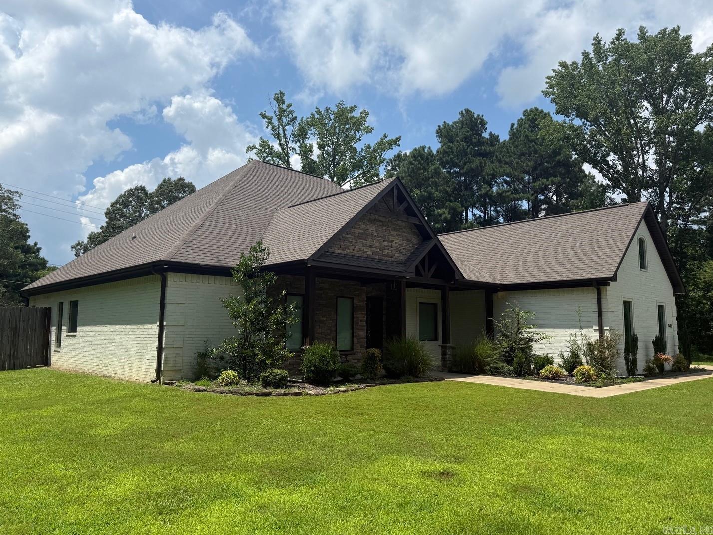 Property Photo: 13405 Avilla West AR 72002