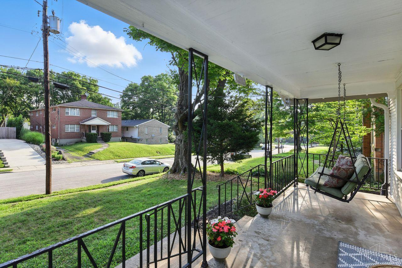 Property Photo: 3137 Gloss Avenue OH 45213