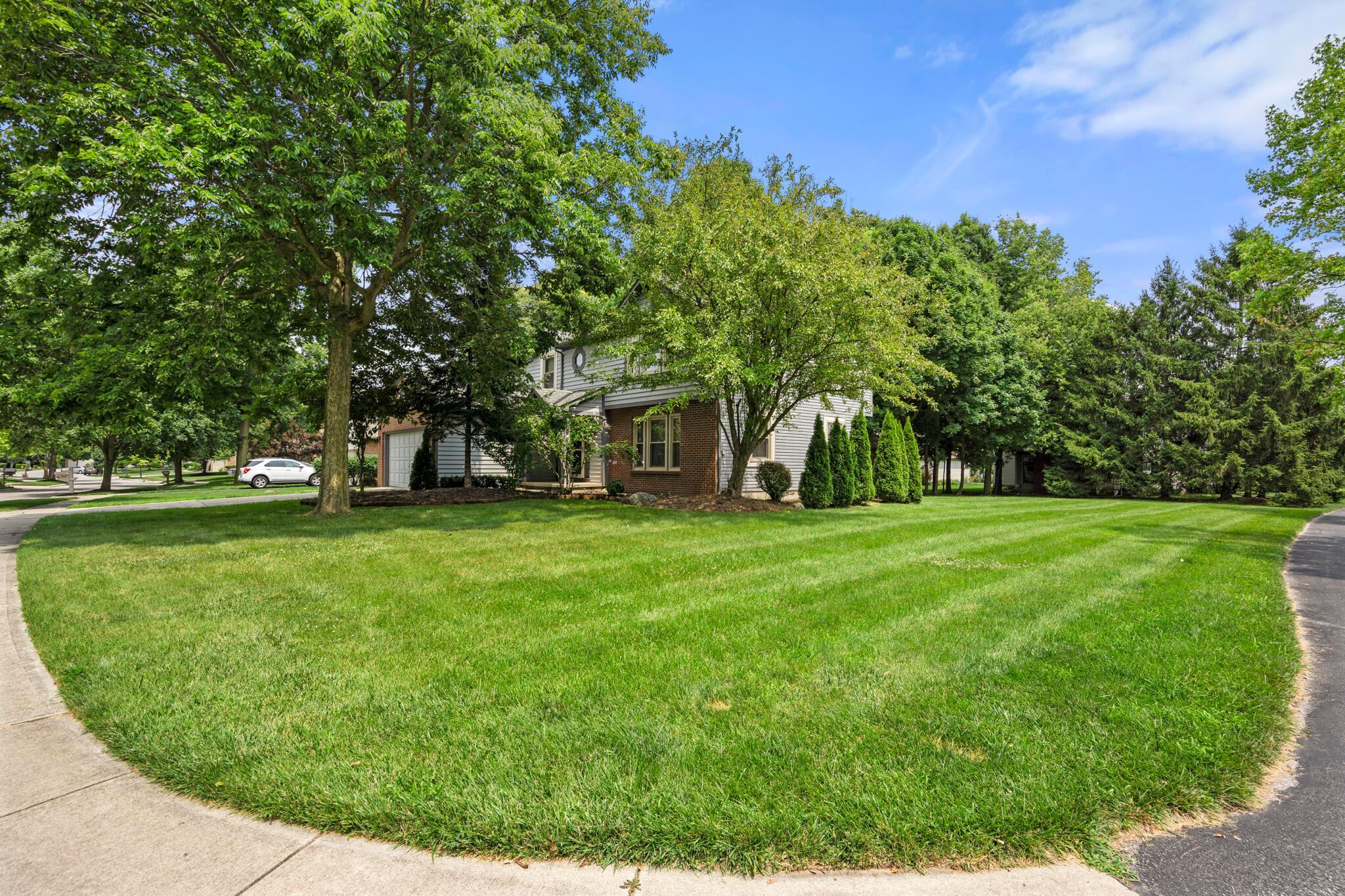 Property Photo:  7652 Cashel Court  OH 43017 
