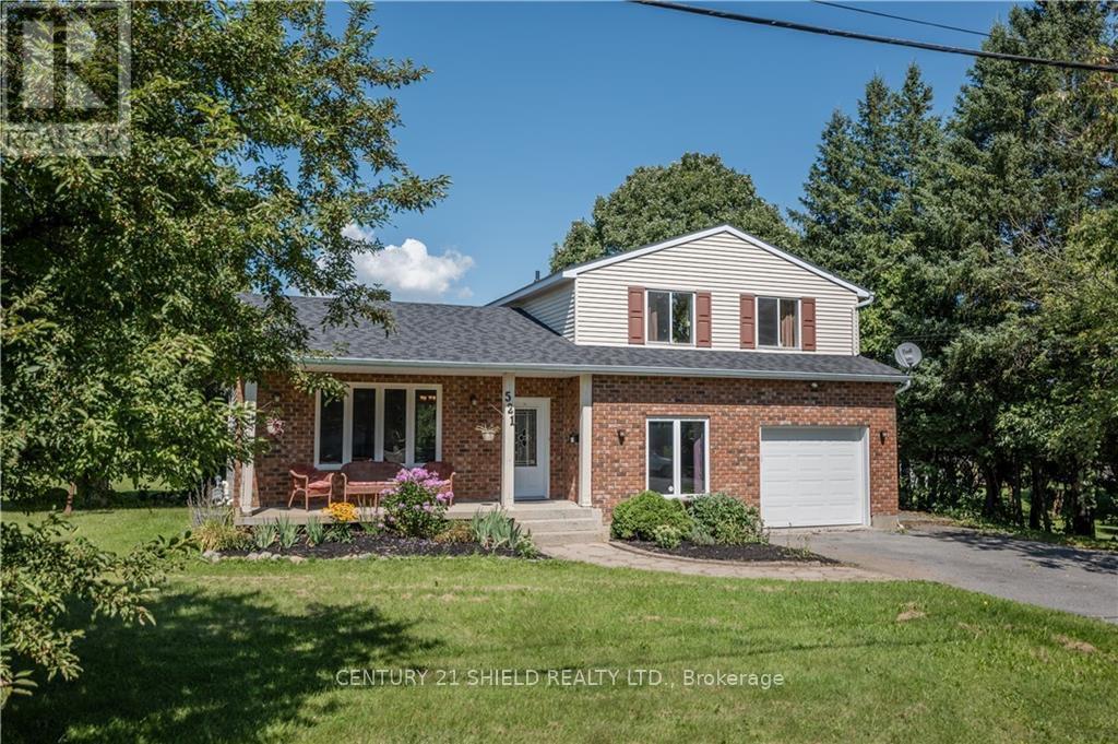 Property Photo: 521 Cheryl Street ON K6K 1N5
