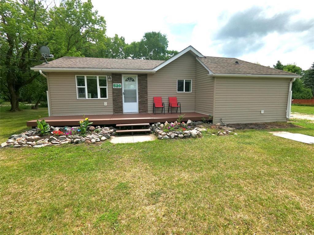 Property Photo: 520 Highway 502 Road MB R0E 1A0