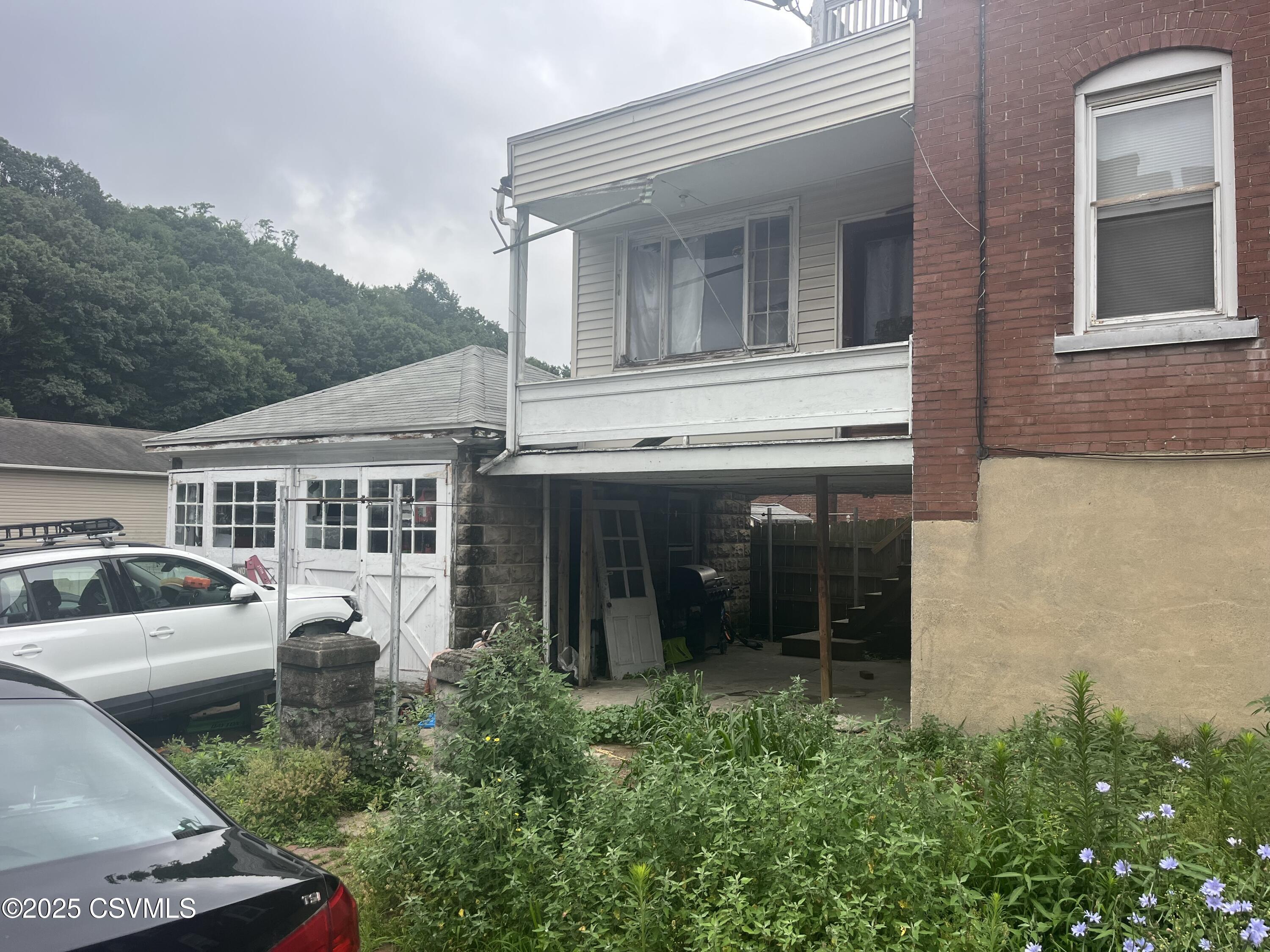 Property Photo:  1246 W Arch Street  PA 17866 