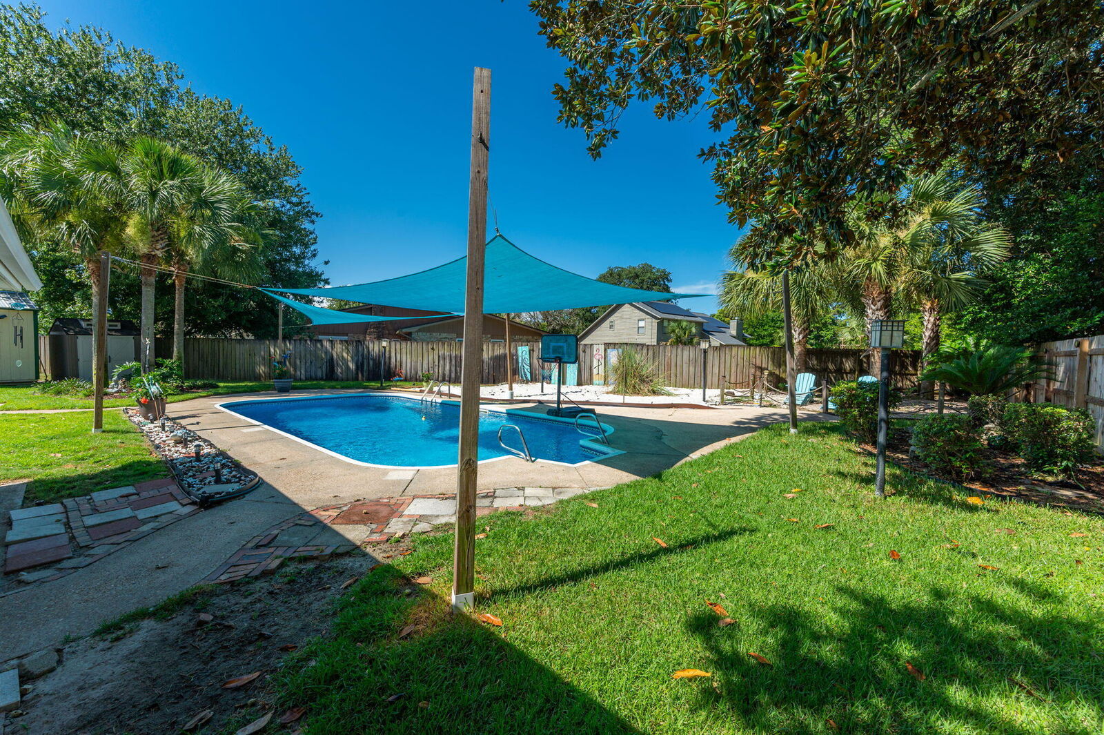 Property Photo: 10 Lake Lorraine Circle FL 32579