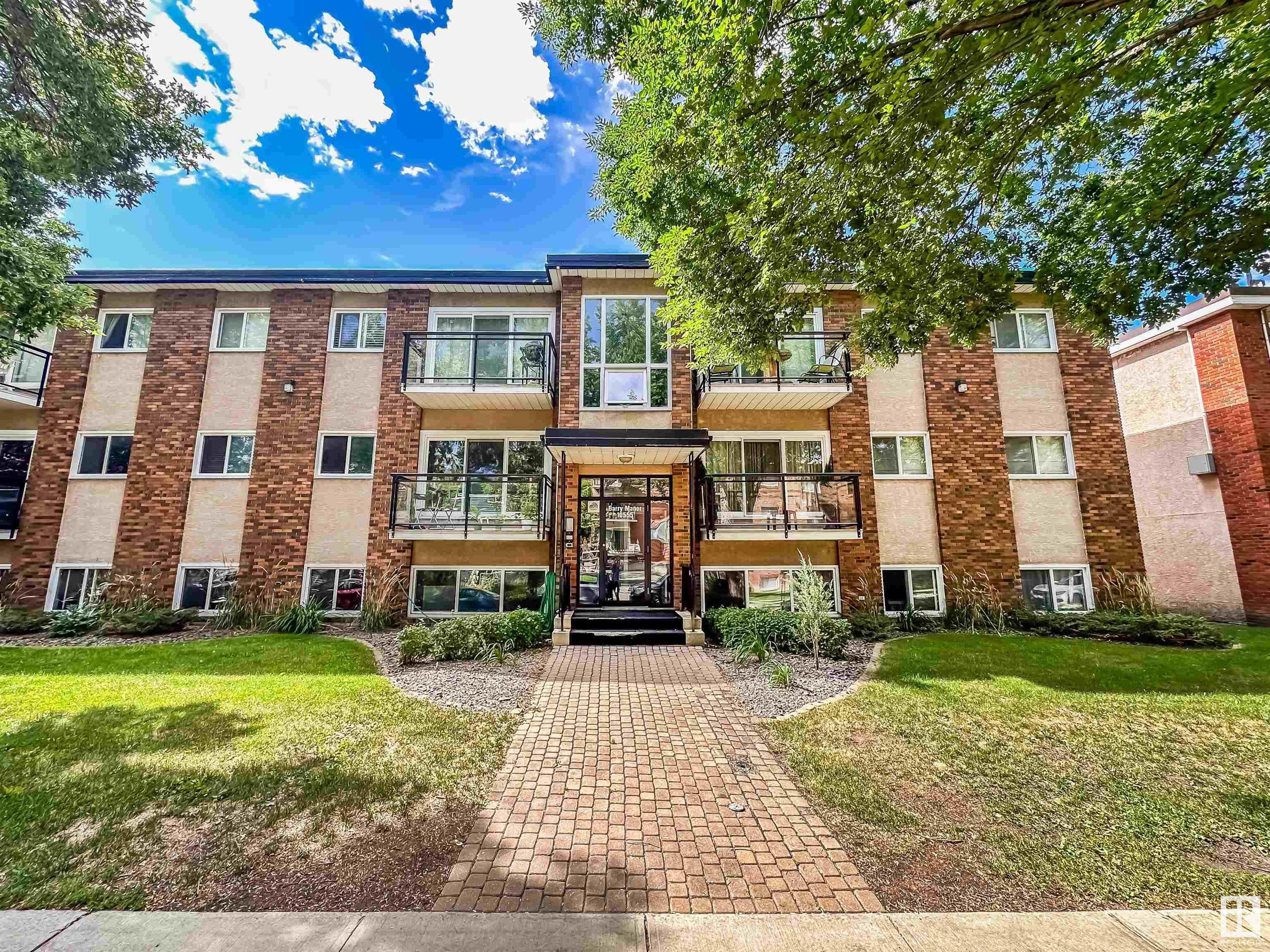 10555 83 Avenue NW 101  Edmonton AB T6E 2E1 photo